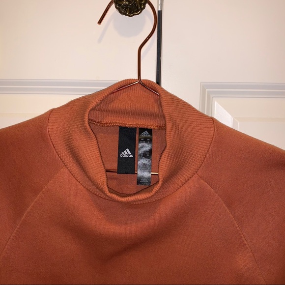ORANGE ADIDAS VRCT CREW SWEATSHIRT - Picture 3 of 6